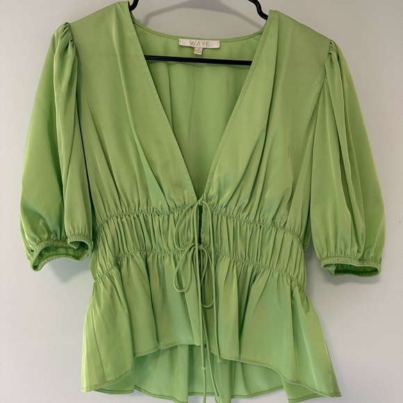 WAYF Top - Picture 2 of 2